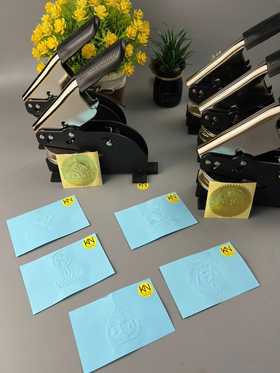 Bộ dấu cán kẹp để bàn