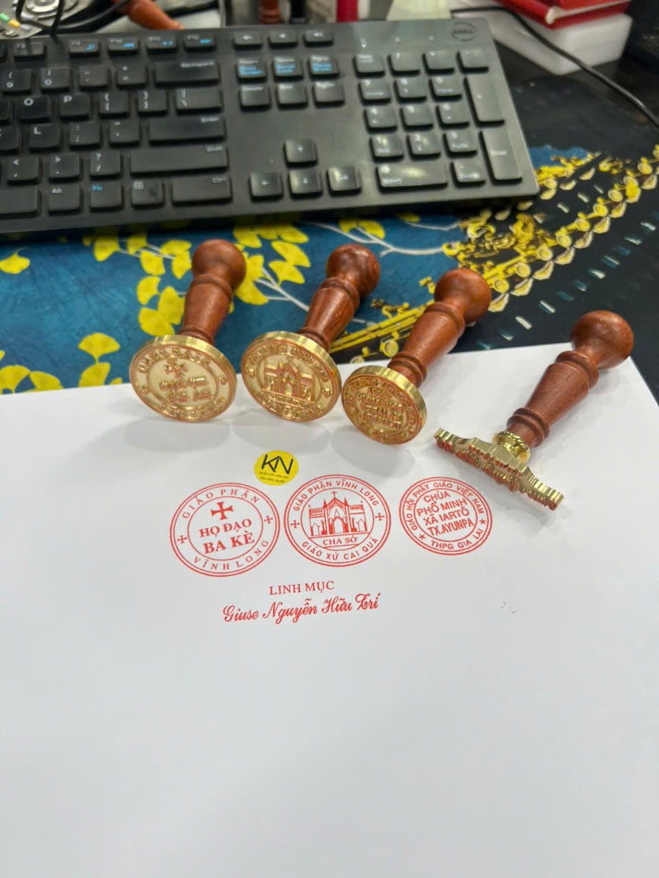 Dấu đồng cán gỗ