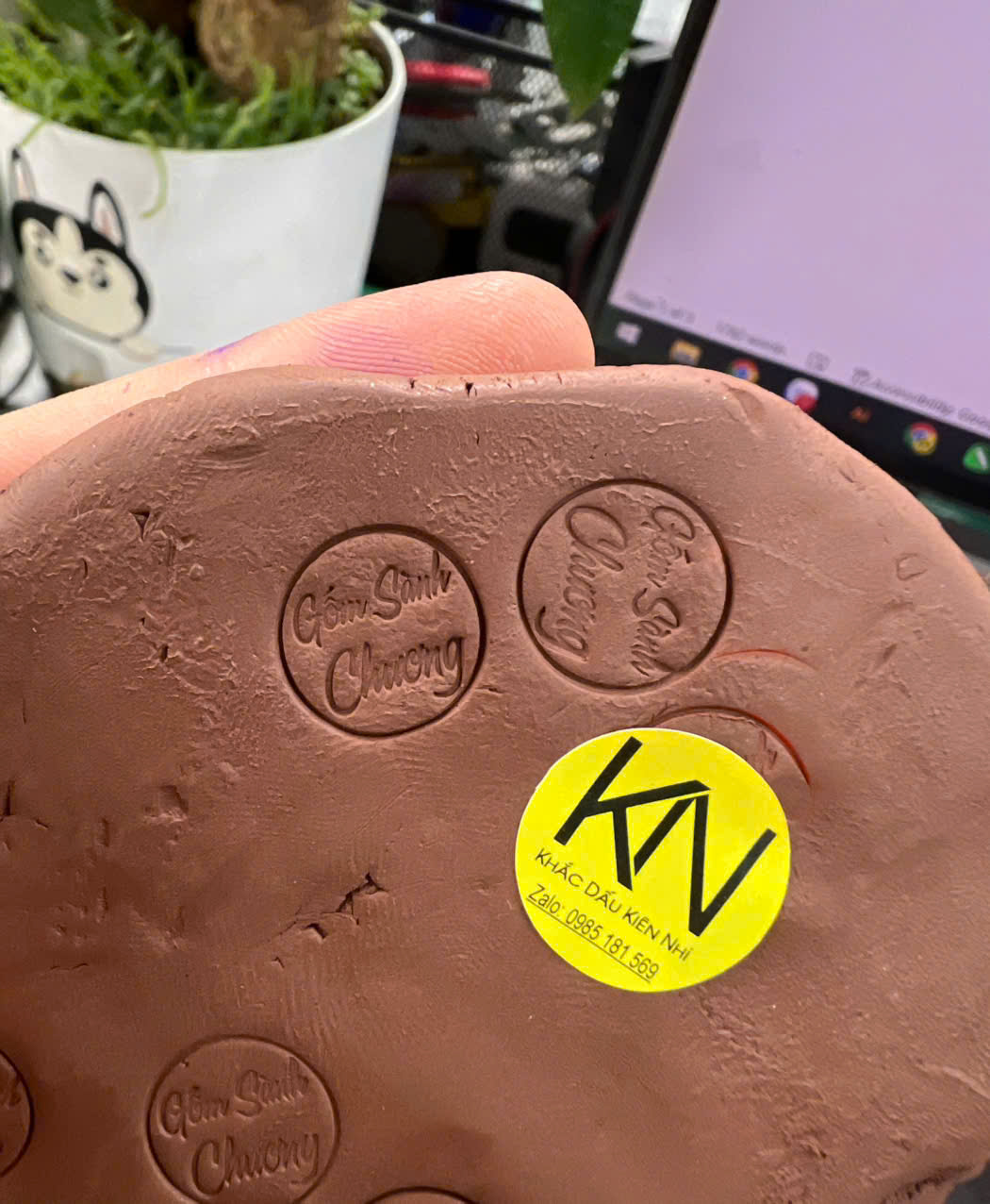 Dấu đồng in gốm sứ trước nung Dấu đồng in gốm sứ trước nung