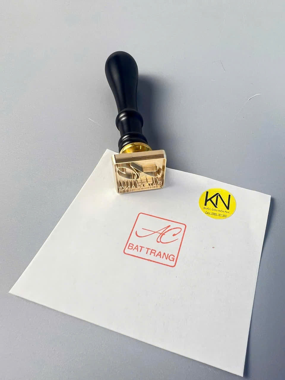 Dấu đồng in gốm sứ trước nung