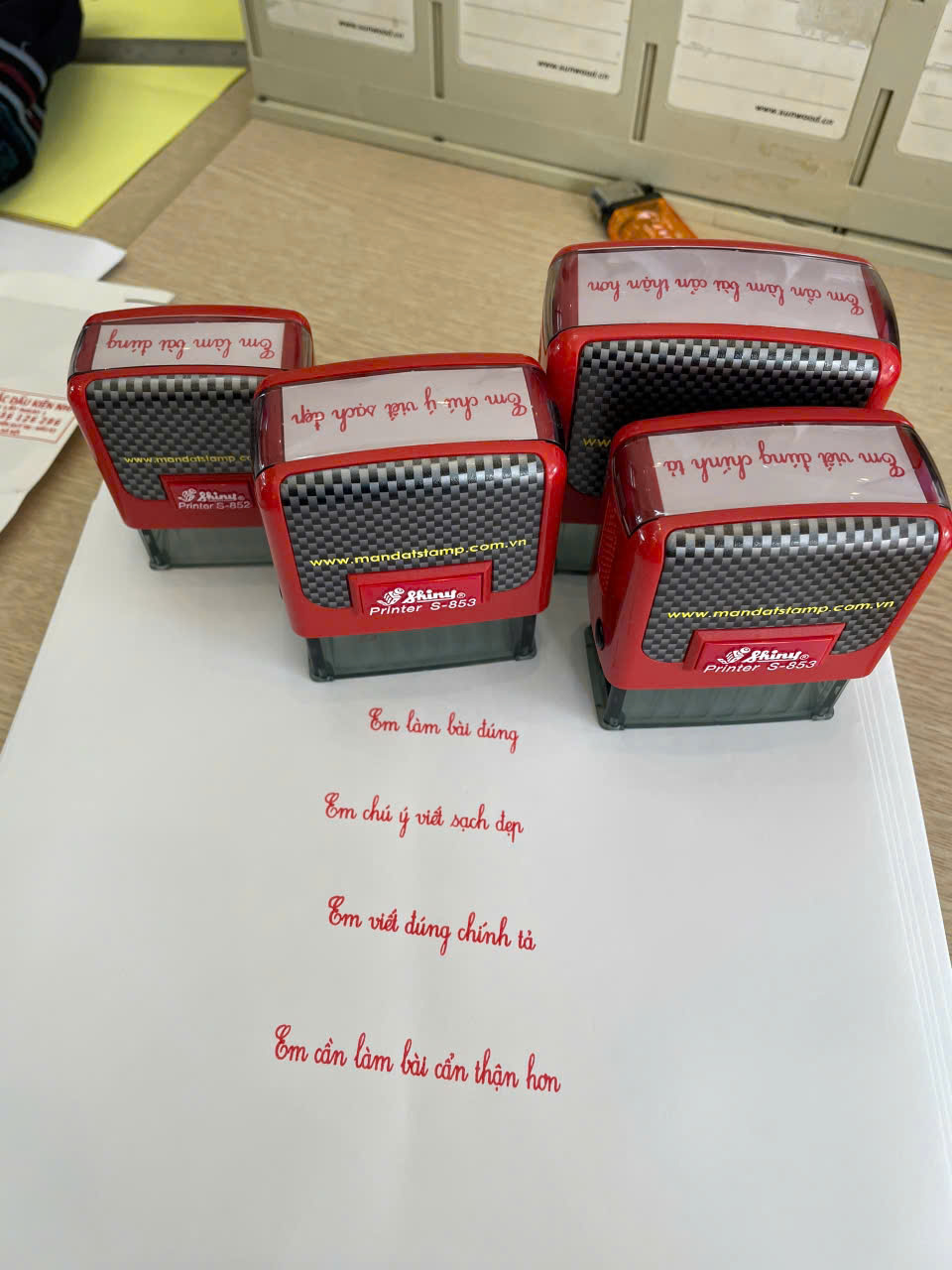 Khắc dấu nhận xét tiểu học Khắc dấu nhận xét tiểu học